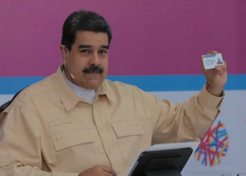 Maduro anuncia moeda virtual com respaldo no petróleo