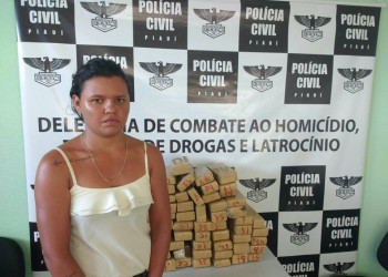 Mulher é presa com 50 tabletes de maconha na rodoviária de Parnaíba