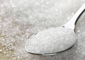 Açúcar torna tumores cancerígenos mais agressivos, diz pesquisa