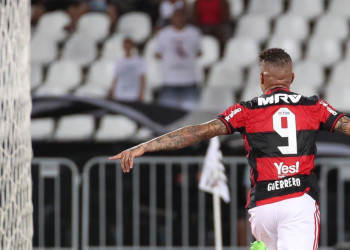 Flamengo vence Botafogo e elimina rival da Taça Guanabara