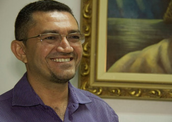 Ex-prefeito de Picos, Padre Walmir Lima, é internado na UTI de hospital em Teresina