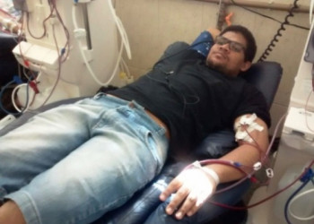 Jovem de Santa Filomena no Piauí lança campanha na internet para custear seu transplante de rins