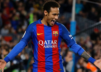 Gol de Neymar em virada sobre PSG concorre ao melhor da Champions