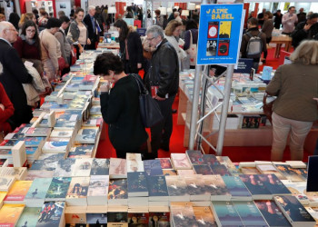 34 autores brasileiros participam do Salão do Livro de Paris