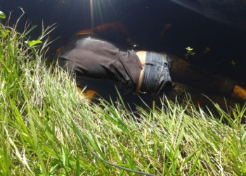 Corpo de homem é encontrado boiando em lagoa em Ilha Grande
