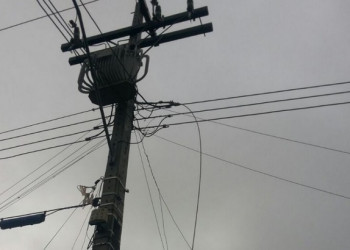 Homem morre eletrocutado ao tentar religar energia de residência na zona Leste