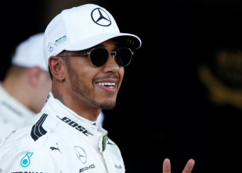 Hamilton faz o melhor tempo em Baku e supera Senna em poles
