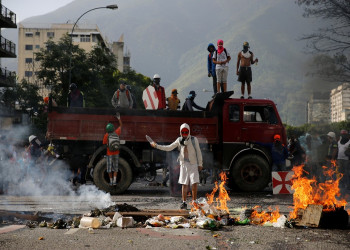 Maduro propõe lei que pune com prisão manifestações de intolerância e ódio
