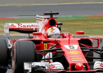 Problema em pneu de Vettel foi causado por furo, diz Pirelli