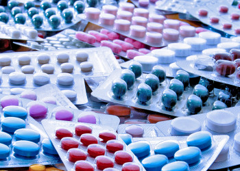 Ministério da Saúde suspende fabricação de 19 medicamentos de distribuição gratuita