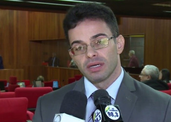 Deputado B. Sá ameaça romper com governo depois de perder cargos em Oeiras