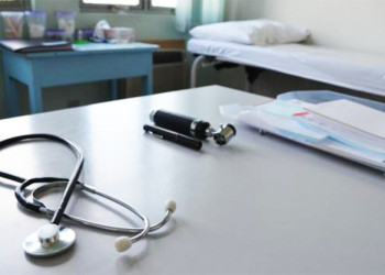Enfermeira teresinense é presa no DF por usar falso diploma de Medicina