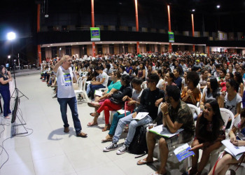 Mais de 3 mil alunos participam da sexta revisão Pré-Enem Seduc