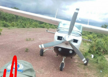 Polícia encontra na mata cocaína arremessada de avião; droga apreendida chega a 300 kg