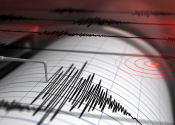 Terremoto gera alerta de tsunami na Grécia e na Itália