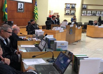 Prefeito de Ribeira perde mandato por compra de voto; cidade terá novas eleições