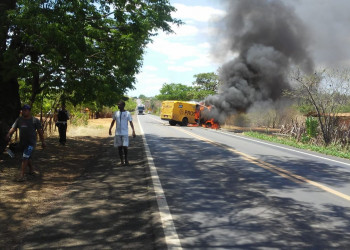 Bando explode carro-forte da Prosegur no interior do Piauí