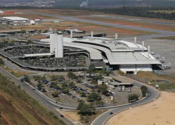 Problema em voo da Latam fecha aeroporto de Confins e afeta Guarulhos