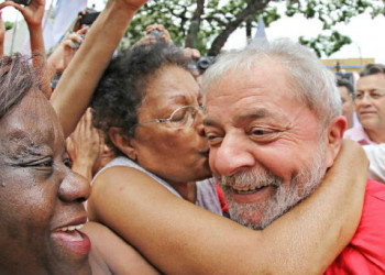 Lula vence com folga também na pesquisa espontanea