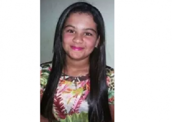 Garota de 13 anos morre afogada em bueiro