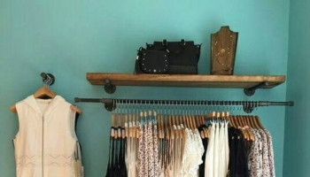 Araras expostas: a nova maneira de guardar roupas
