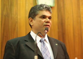Deputado Fábio Xavier passa sufoco na Assembleia Legislativa
