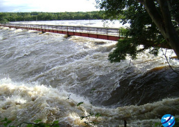 Autoridades alertam para perigo na Cachoeira do Urubu
