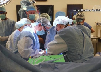 Soldado recebe primeiro transplante de pênis do mundo