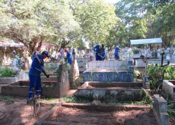 SDU Sudeste inicia limpeza nos cemitérios para visitação no Dia das Mães