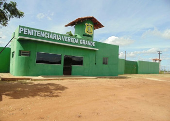 Visitas de familiares a detentos do Piauí estão suspensas por mais 15 dias