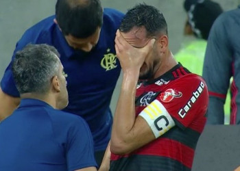 Flamengo precisa de um zagueiro, mas reforços só depois da Copa