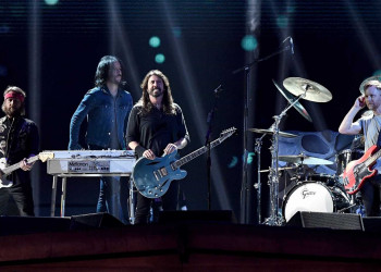 Filha de Dave Grohl faz backing vocal em turnê do Foo Fighters