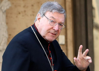 Justiça pune arcebispo por abuso sexual pela 1ª vez