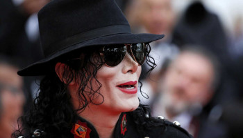 Michael Jackson era um predador sexual, afirma advogada