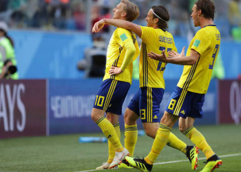 Suécia vence a Suíça e vai às quartas da Copa