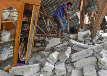 Indonésia: Polícia prende quase 100 pessoas por saques após terremoto