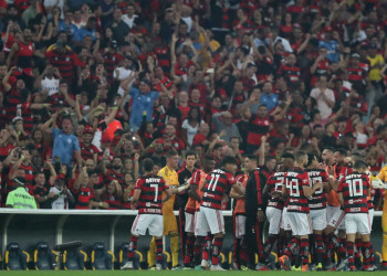Flamengo vence o Grêmio no Maracanã e vai à semi da Copa do Brasil