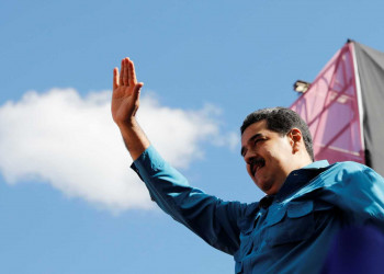 Maduro aumenta salário mínimo da Venezuela em 35 vezes