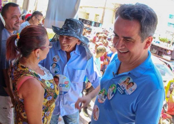 Ciro faz campanha em cinco municípios da região de Picos