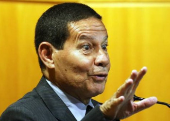 Vice de Bolsonaro quer acabar com 13º e adicional de férias