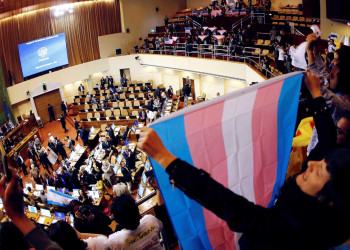 Mudança de gênero em documentos é aprovada no Chile