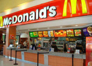 McDonald's multada em R$ 7 milhões por violar direitos trabalhistas