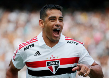 Diego Souza entra na mira do Botafogo