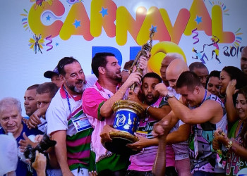 Mangueira é campeão pela 20ª vez no Carnaval do Rio