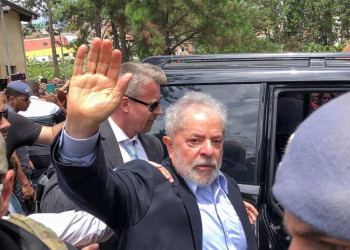 Por quatro votos a um Segunda Turma do Supremo nega pedido de liberdade de Lula