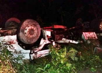 Quatro piauenses ficam feridos em acidente de trânsito no Maranhão