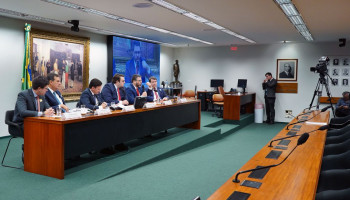 CCJ aprova admissibilidade da proposta de reforma tributária