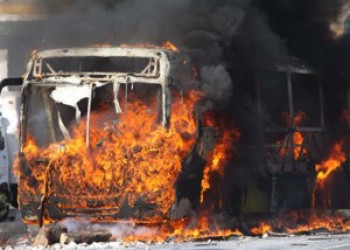 Mais um ônibus é incendiado em São Paulo