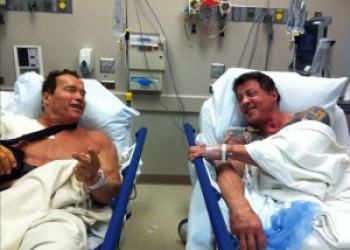 Schwarzenegger e Stallone vão parar no hospital