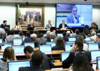 Relator recomenda anulação de votação contra Cunha